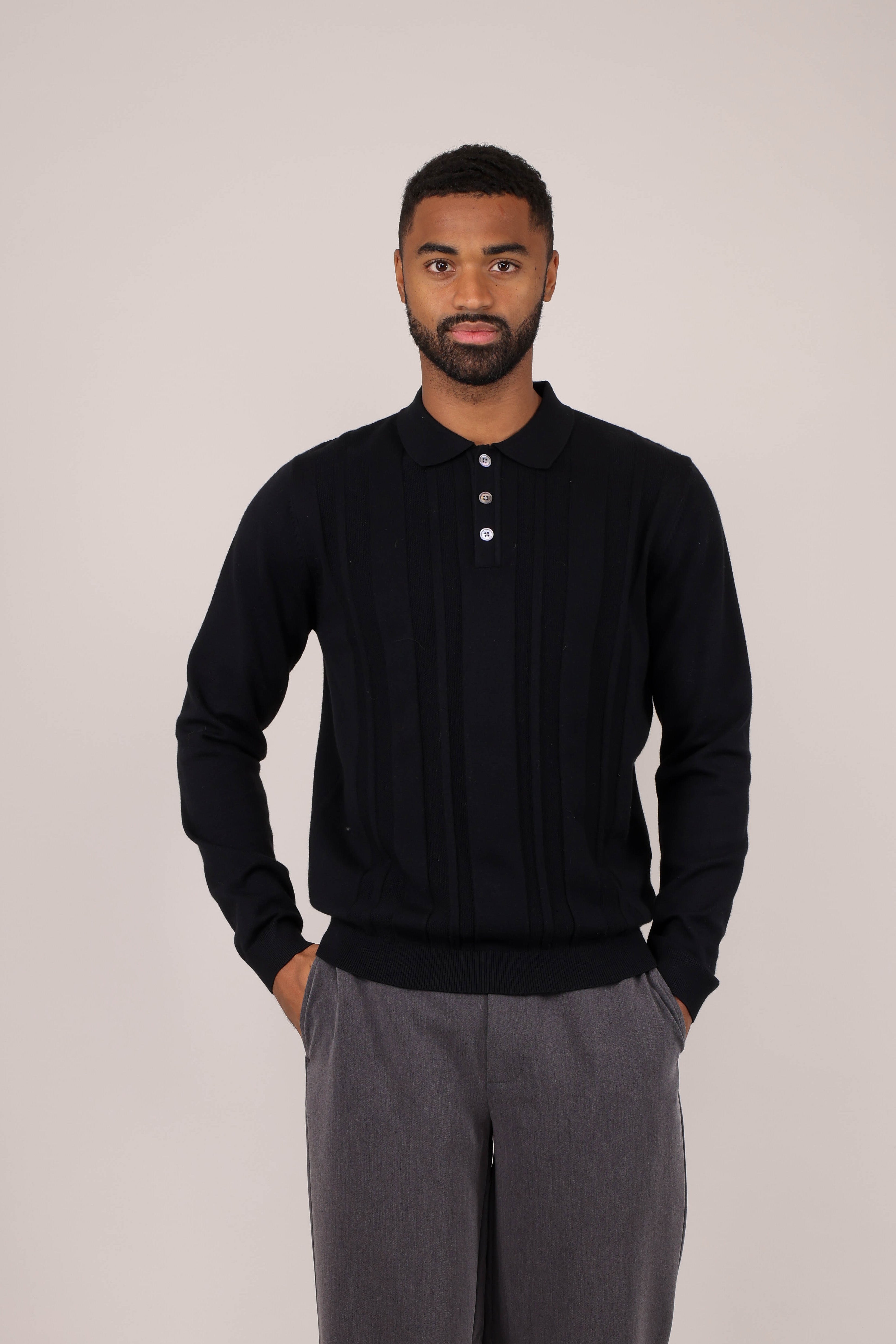 Urban Pioneers Male Fabrizio Sweater SWEATER BLACK
