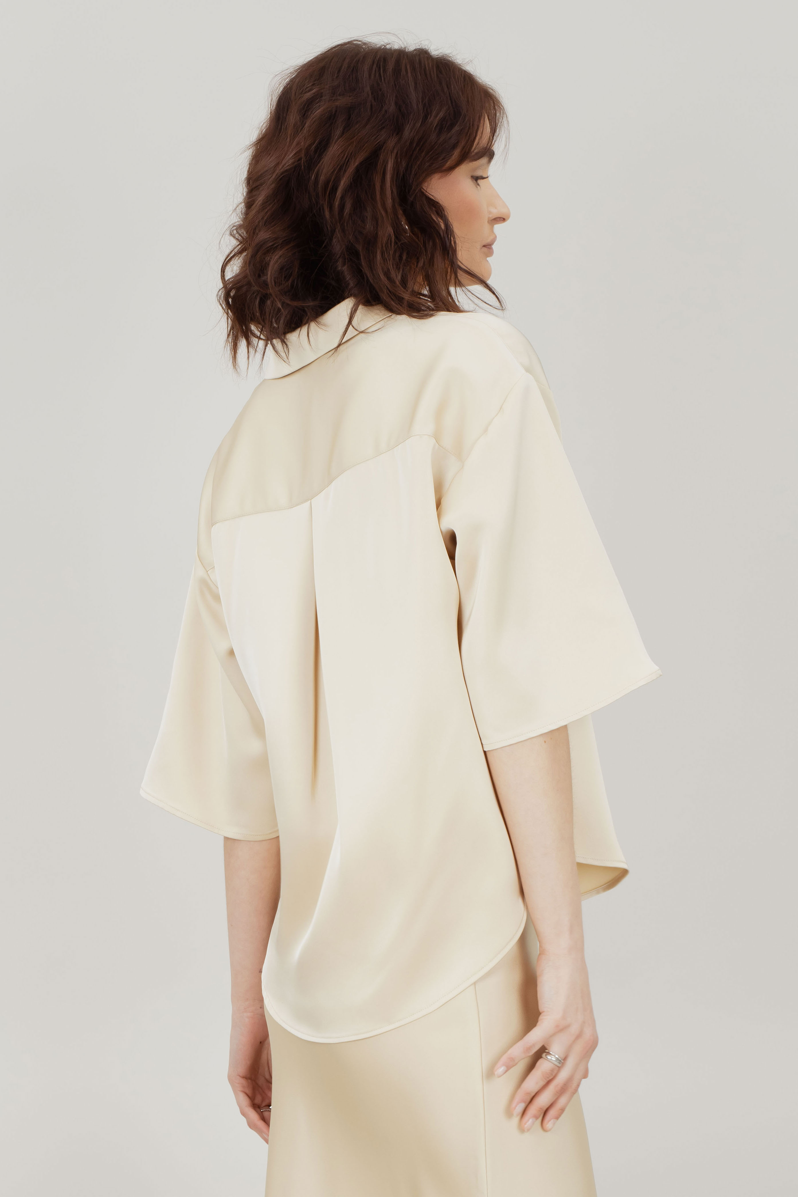 Urban Pioneers Female Kaya SS SHIRT BLEACHED SAND