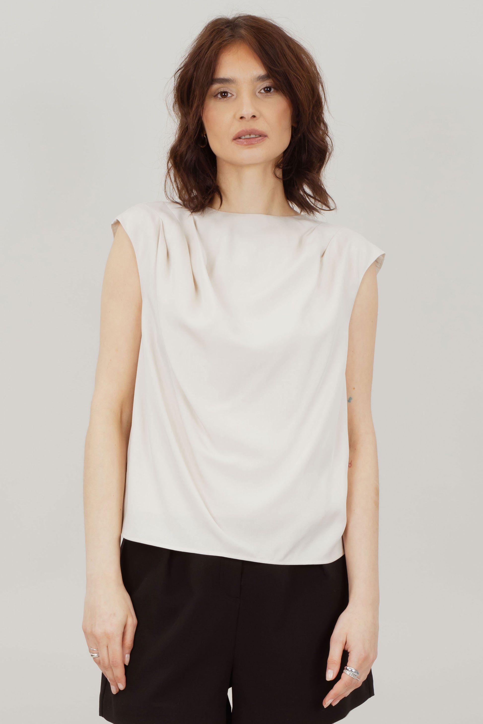 Urban Pioneers Female Luna Top TOP LIGHT SAND