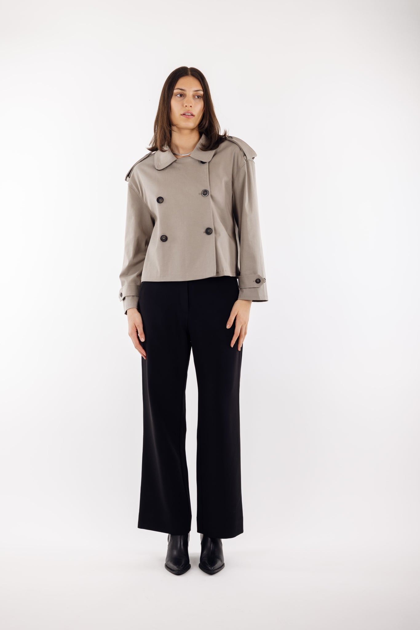 Urban Pioneers Female Marisol Jacket JACKET SAND