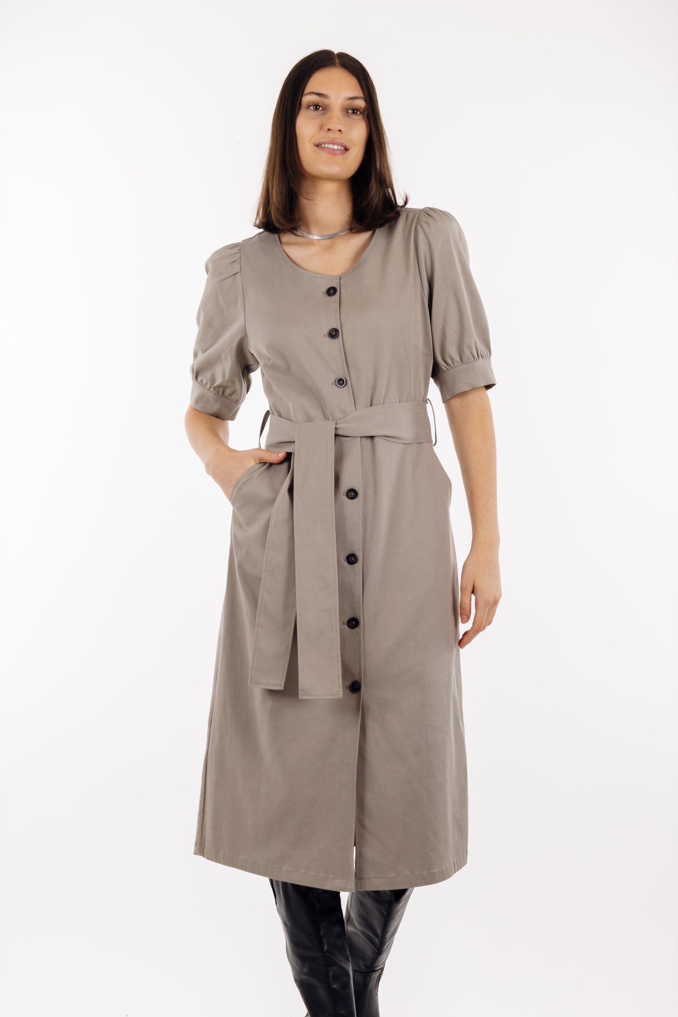 Urban Pioneers Female Veronica Dress DRESS SAND