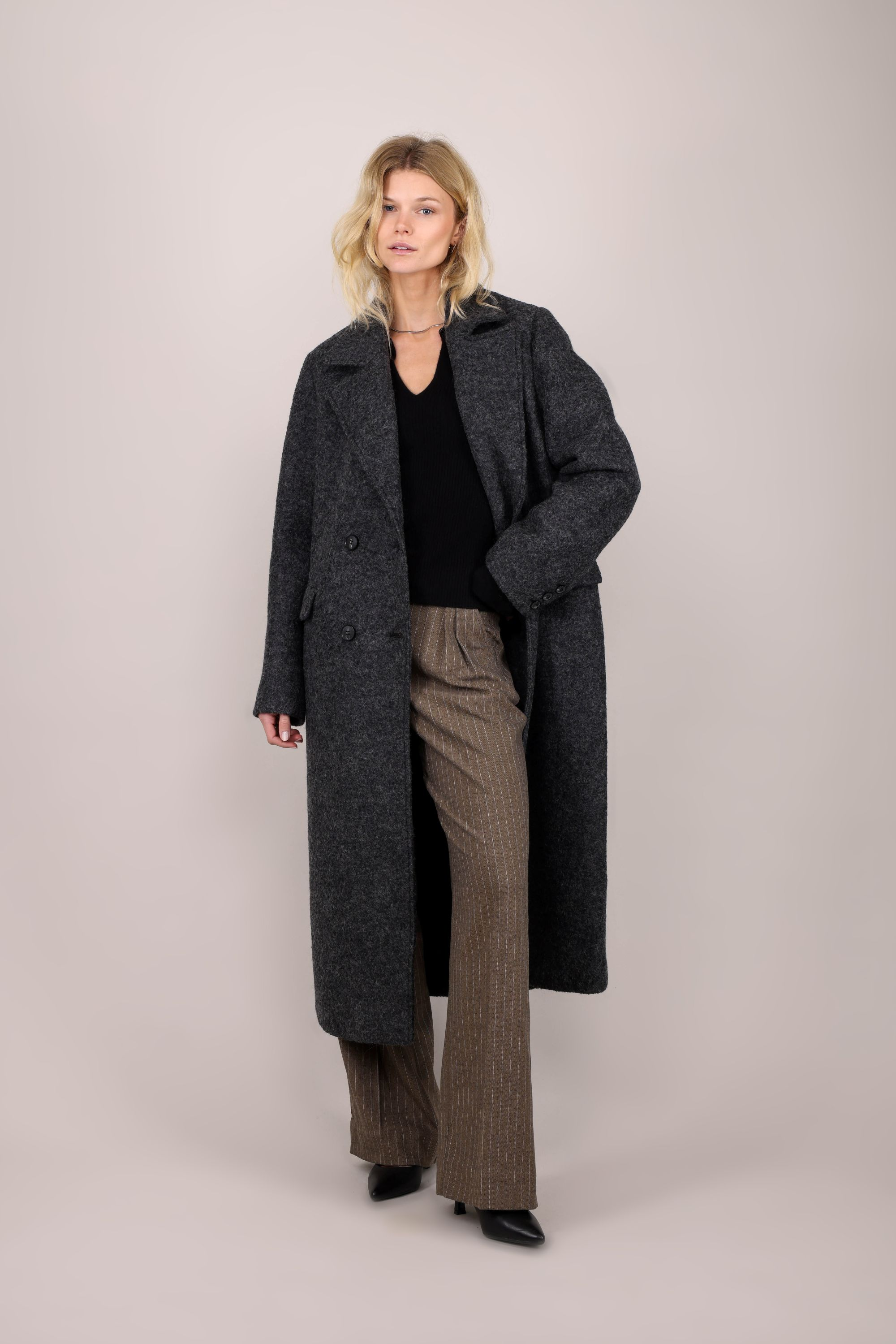 Urban Pioneers Female Xandra Coat COAT CHARCOAL